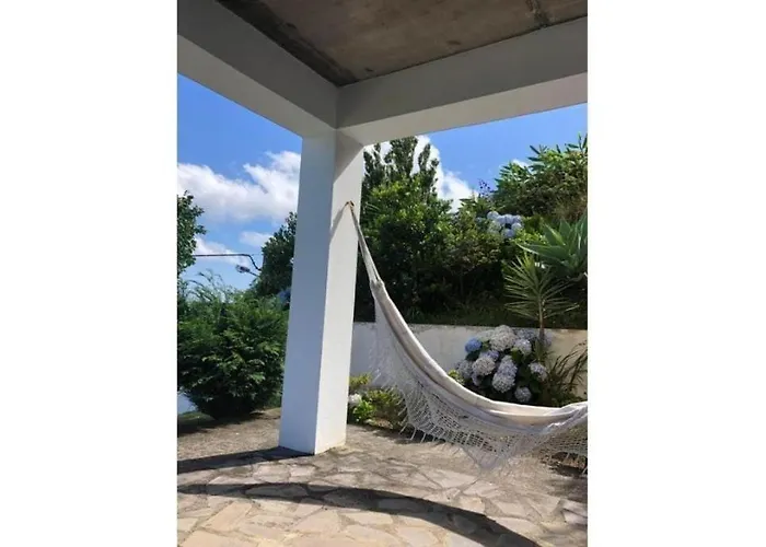 Sunrise House Azores - Jacuzzi Feriehus Nordeste (Azores)