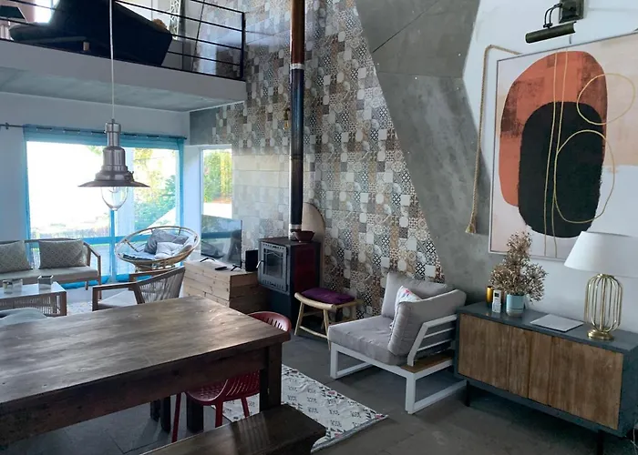 Sunrise House Azores - Jacuzzi Feriehus Nordeste (Azores)