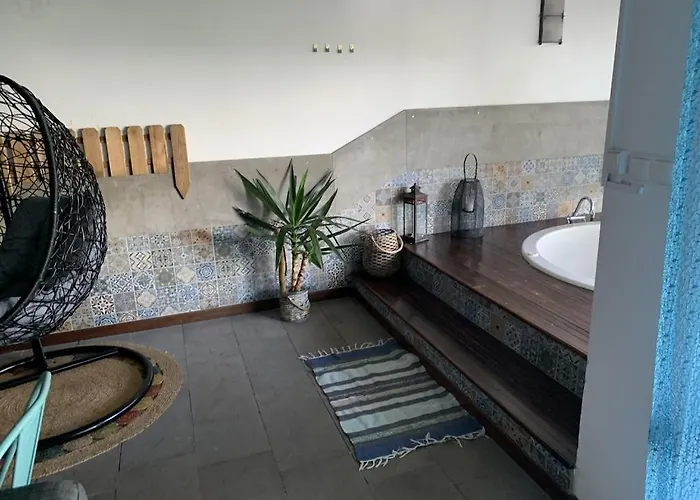 Sunrise House Azores - Jacuzzi Nordeste (Azores)