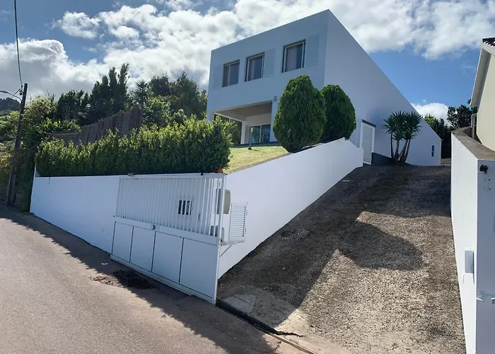 Feriehus Sunrise House Azores - Jacuzzi Nordeste (Azores)