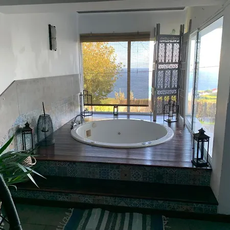 Sunrise House Azores - Jacuzzi