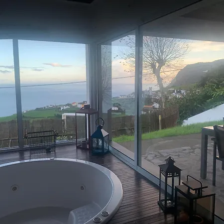 Holiday home Sunrise House Azores - Jacuzzi Nordeste (Azores)