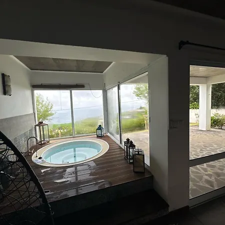 Sunrise House Azores - Jacuzzi Nordeste (Azores)